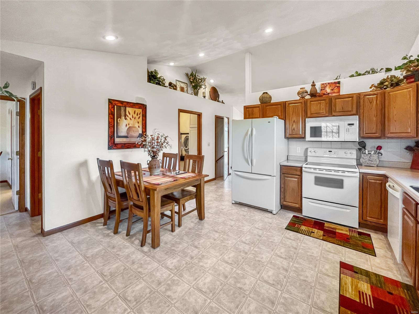 314 Westview Court Waterloo, IL 62298 - Photo 8 of 30 Gallery Image 8