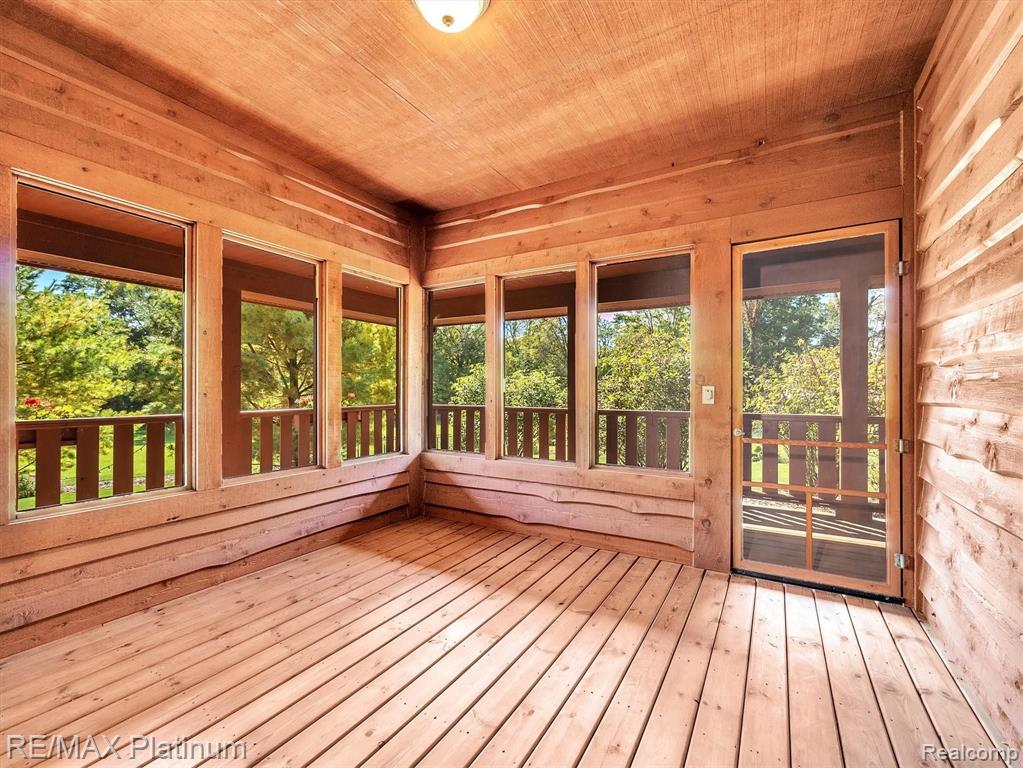 11061 Wiggins Road Howell, MI 48855 - Photo 14 of 79