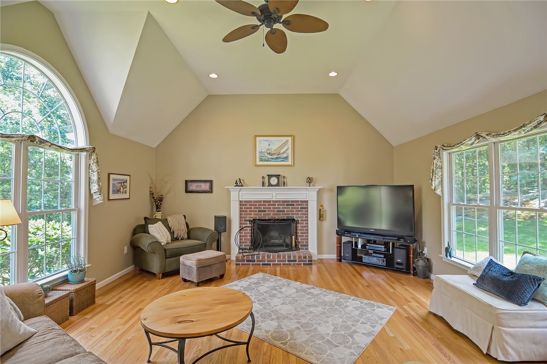 250 Old Staples Road Cumberland, RI 02864 - Photo 13 of 40 Gallery Image 13