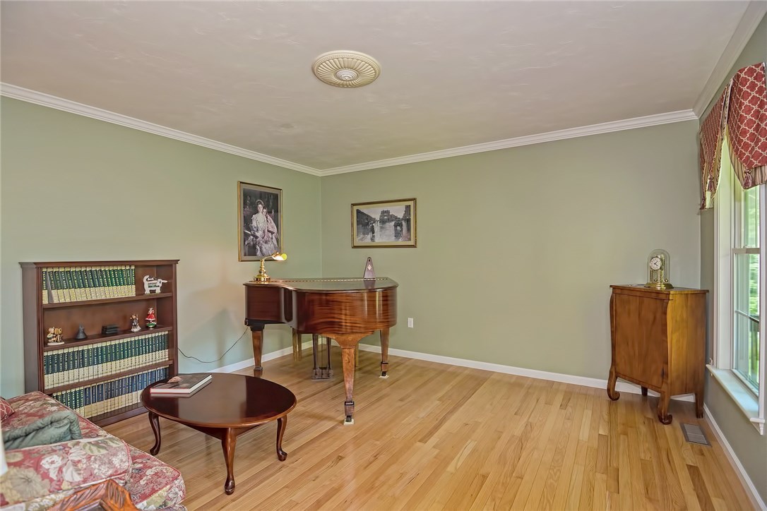 250 Old Staples Road Cumberland, RI 02864 - Photo 18 of 40 Gallery Image 18