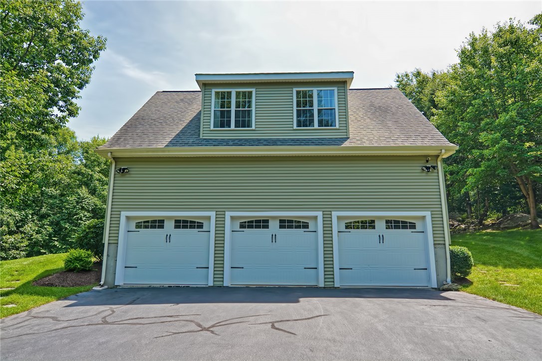 250 Old Staples Road Cumberland, RI 02864 - Photo 6 of 40 Gallery Image 6