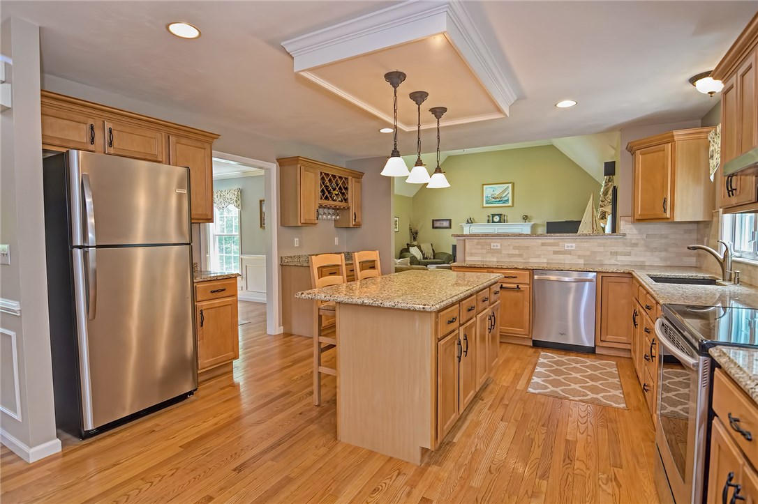 250 Old Staples Road Cumberland, RI 02864 - Photo 7 of 40 Gallery Image 7