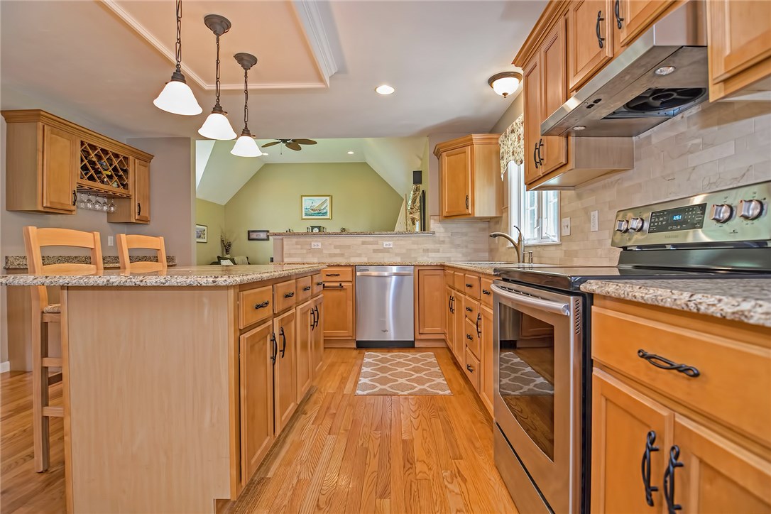 250 Old Staples Road Cumberland, RI 02864 - Photo 8 of 40 Gallery Image 8