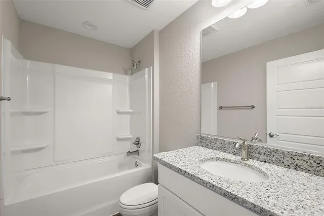 $1,900 | 13740 Southwest 89th Street, Dunnellon, FL 34432