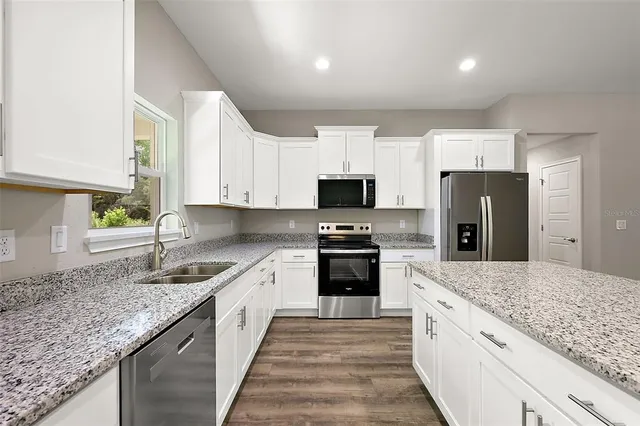 $1,900 | 13740 Southwest 89th Street, Dunnellon, FL 34432