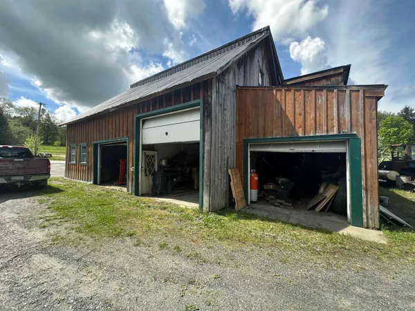 $300,000 | 1665 Highway 16, East Hardwick, VT 05836