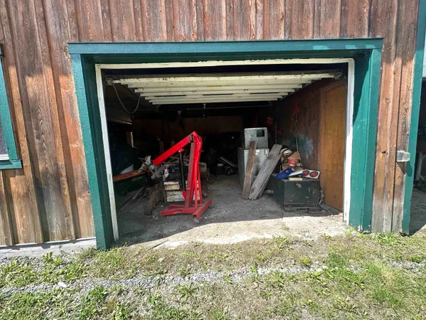 $300,000 | 1665 Highway 16, East Hardwick, VT 05836