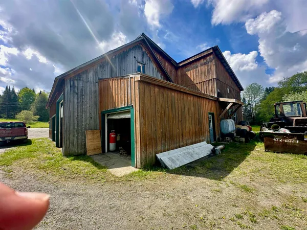 $300,000 | 1665 Highway 16, East Hardwick, VT 05836
