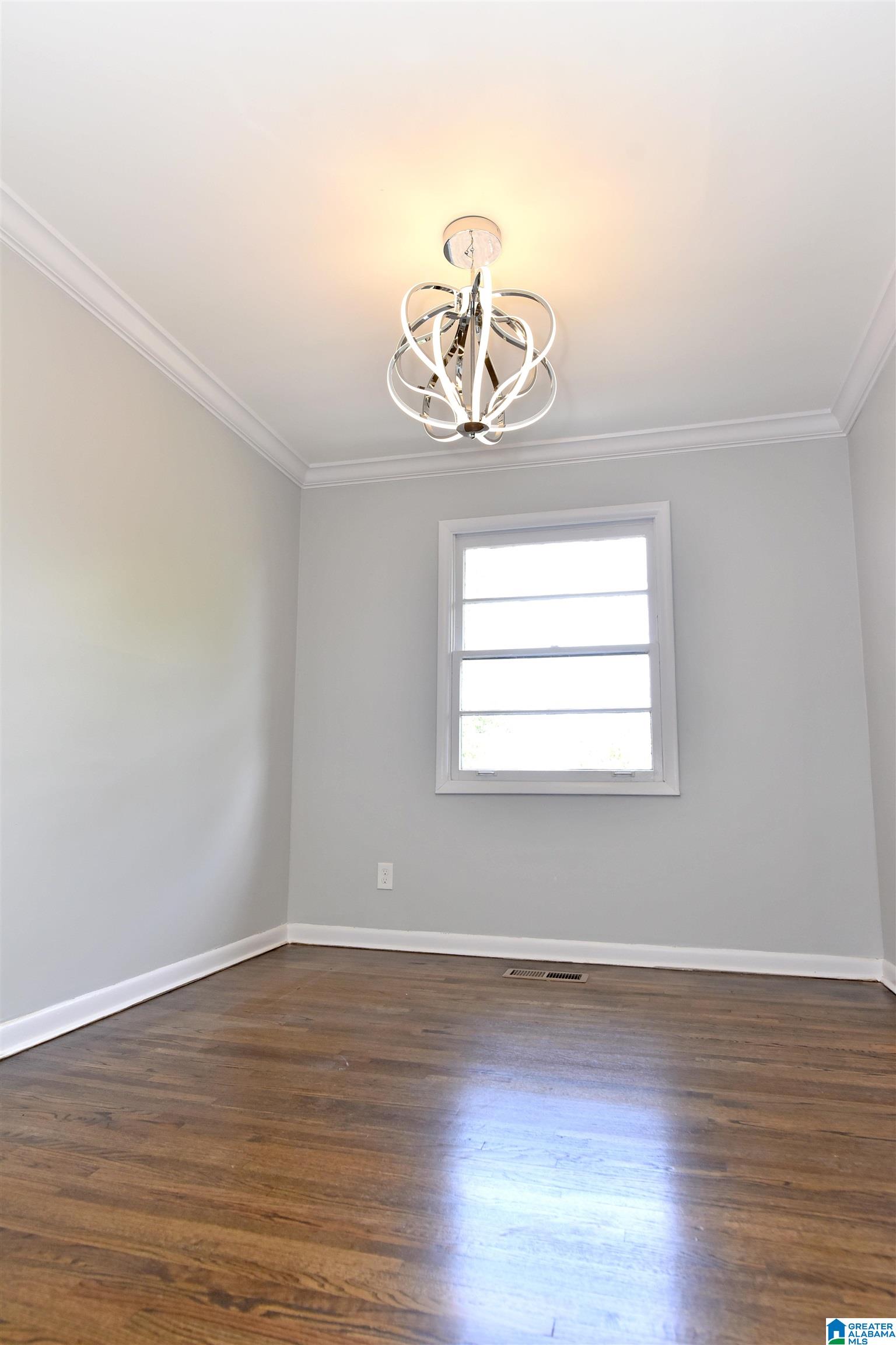 5244 Duke Avenue Birmingham, AL 35210 - Photo 12 of 36