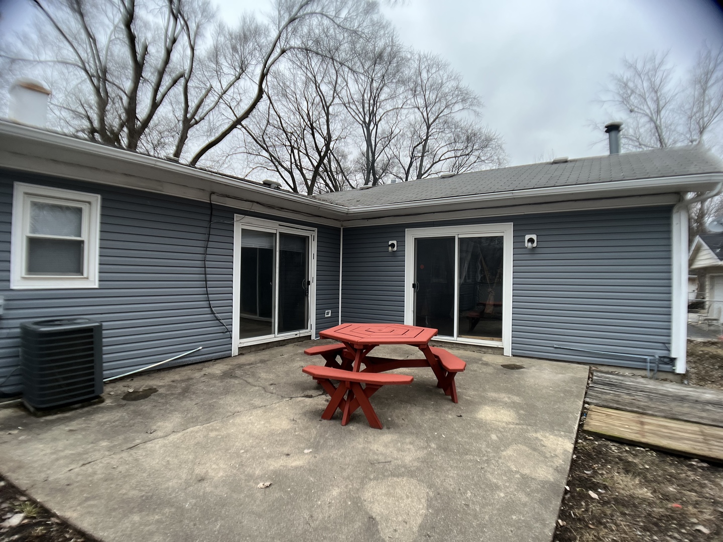 16237 Trumbull Avenue Markham, IL 60428 - Photo 18 of 18 a backyard of house with seating space