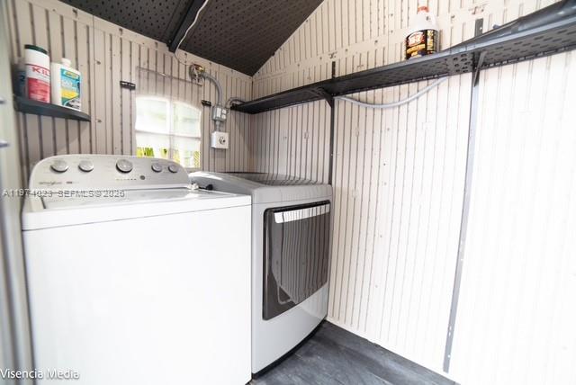 6271 Northwest 110th Street Hialeah, FL 33012 - Photo 22 of 53 a utility room with dryer and washer