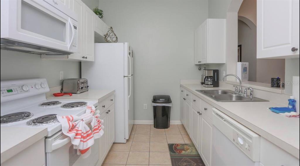 2310 Silver Palm Drive, Unit 302 Kissimmee, FL 34747 - Photo 15 of 37