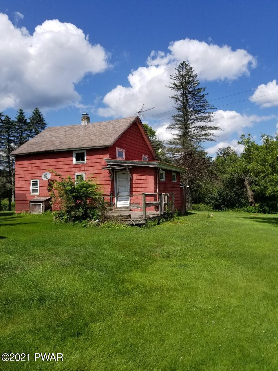FARMHOUSE