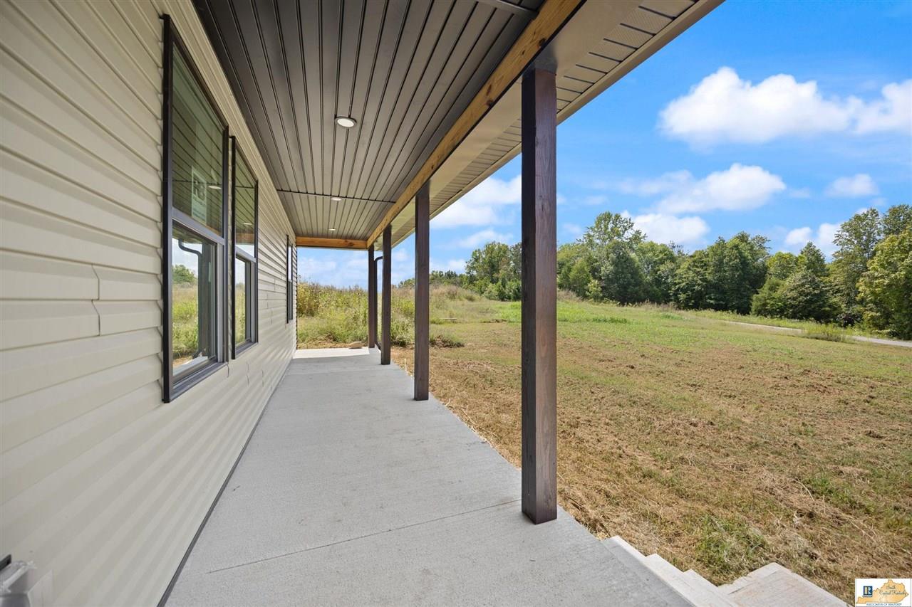 2780 Berry Store Road Smiths Grove, KY 42171 - Photo 25 of 61 Gallery Image 25