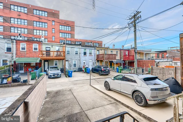 a car parked in front of a building