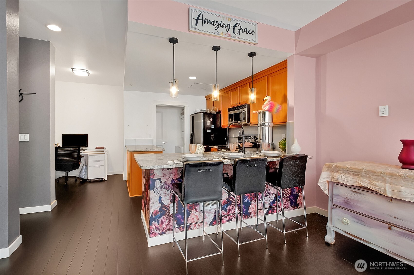 55 Williams Avenue South, Unit 209 Renton, WA 98057 - Photo 5 of 21 a large kitchen with a table and chairs