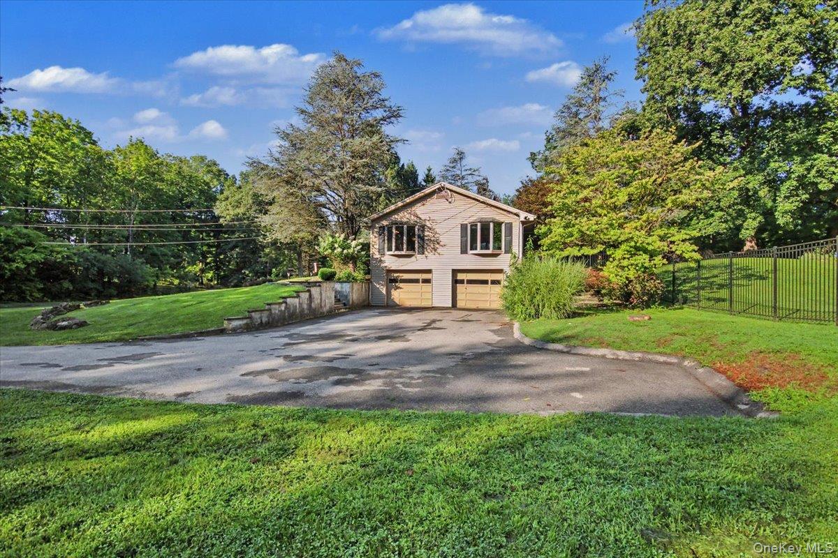 27 Reed Road Wappingers Falls, NY 12590 - Photo 2 of 41 Gallery Image 2