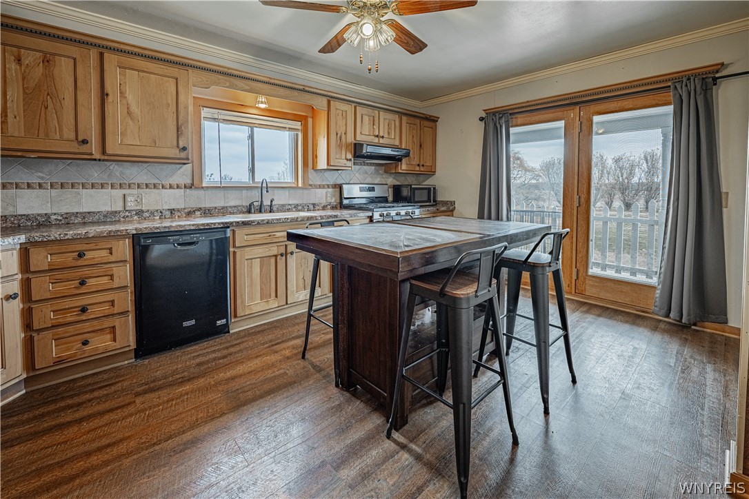 9255 Lake Road Somerset, NY 14012 - Photo 16 of 42