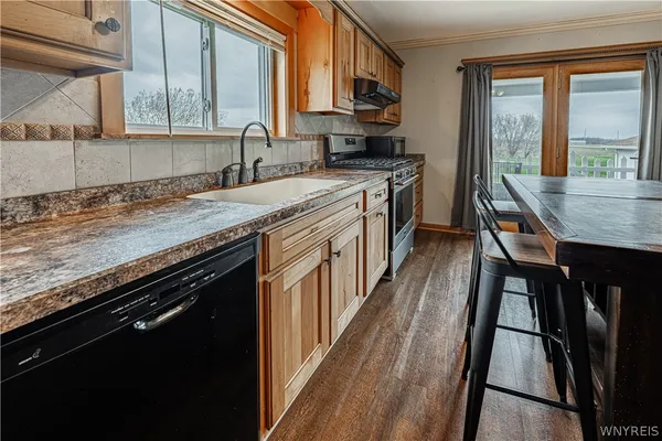 $249,999 | 9255 Lake Road, Somerset, NY 14012