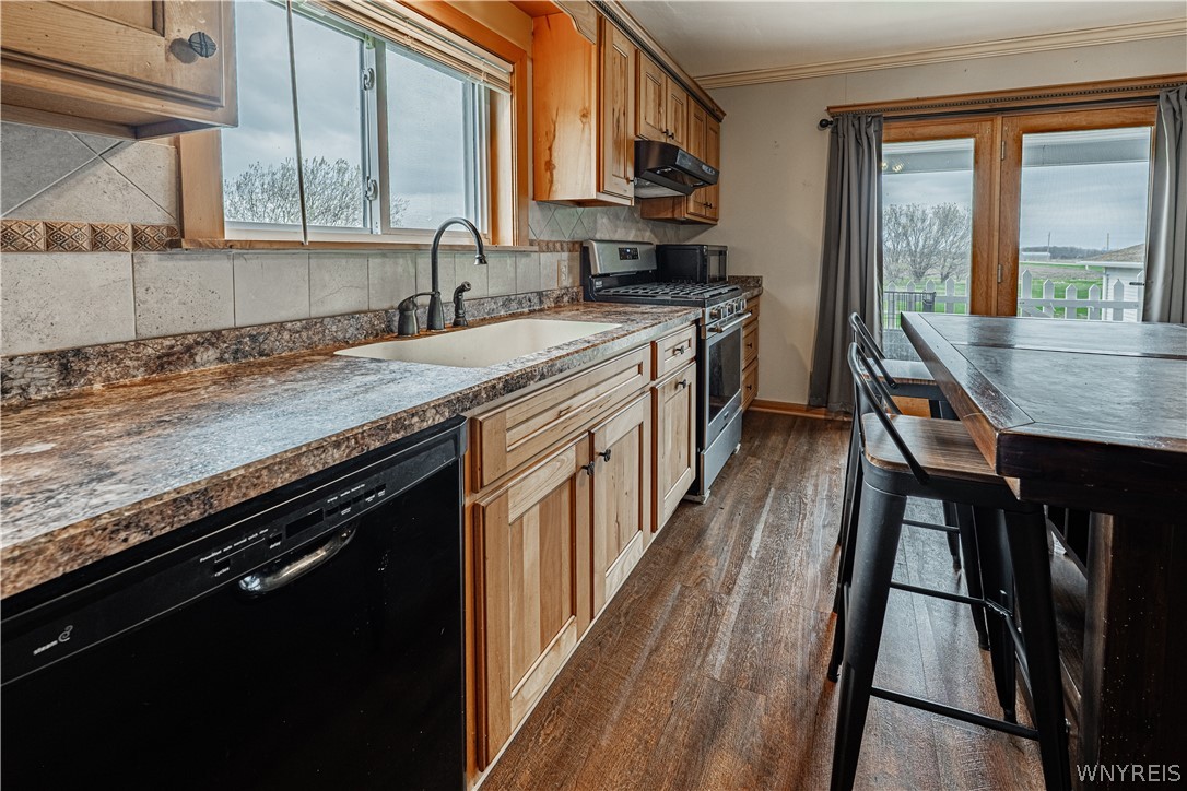 9255 Lake Road Somerset, NY 14012 - Photo 18 of 42