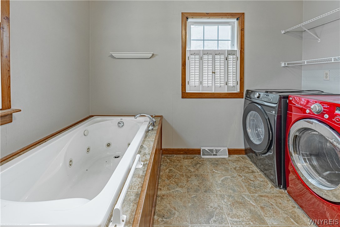 9255 Lake Road Somerset, NY 14012 - Photo 33 of 42