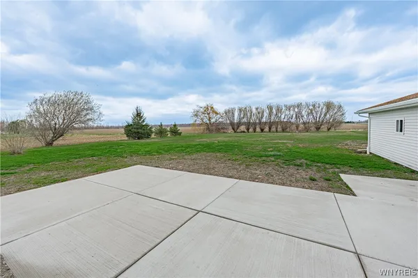 $249,999 | 9255 Lake Road, Somerset, NY 14012