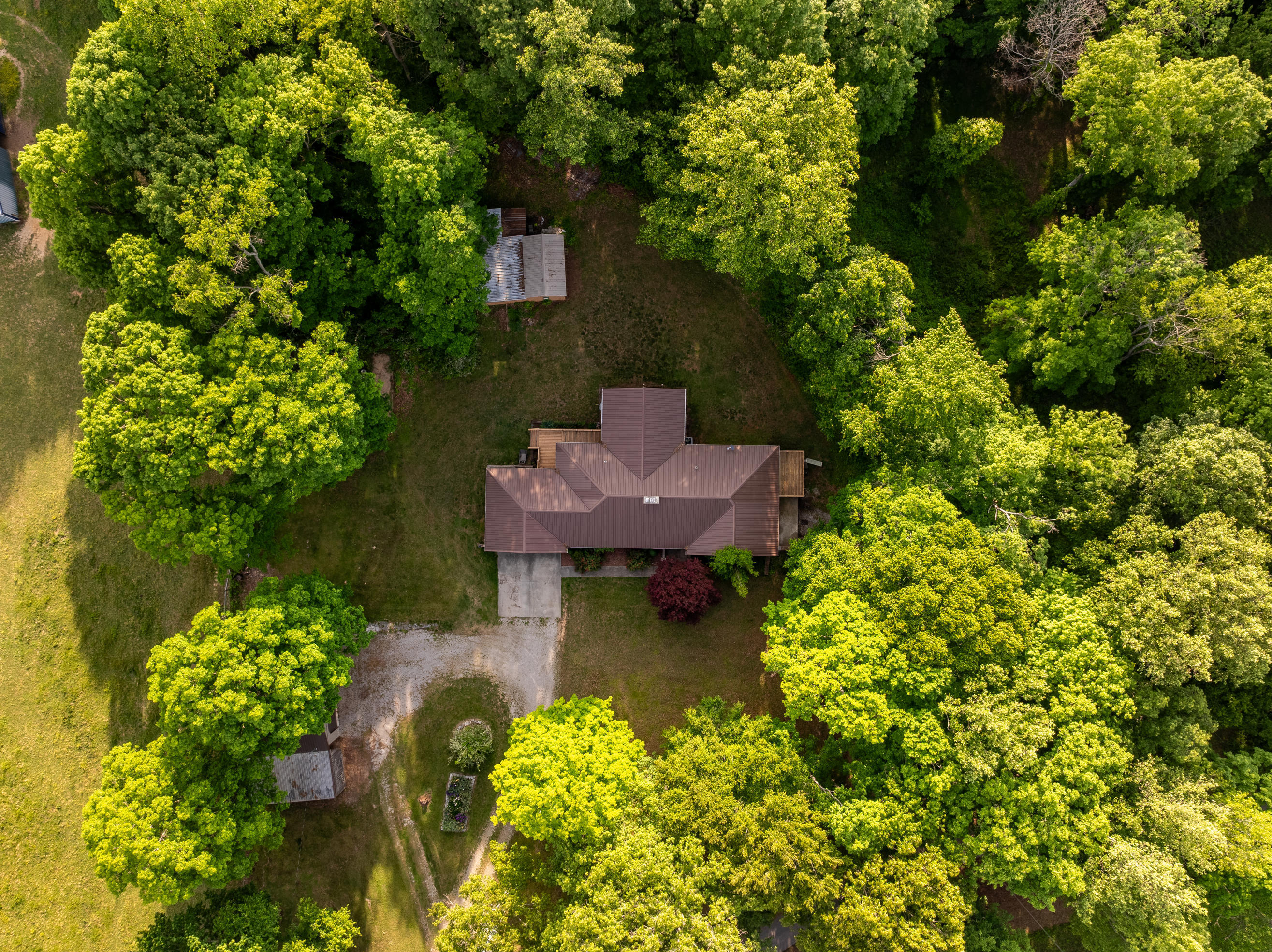815 Jr Phipps Road Monticello, KY 42633 - Photo 70 of 71 DJI_0394-HDR-2631x1970