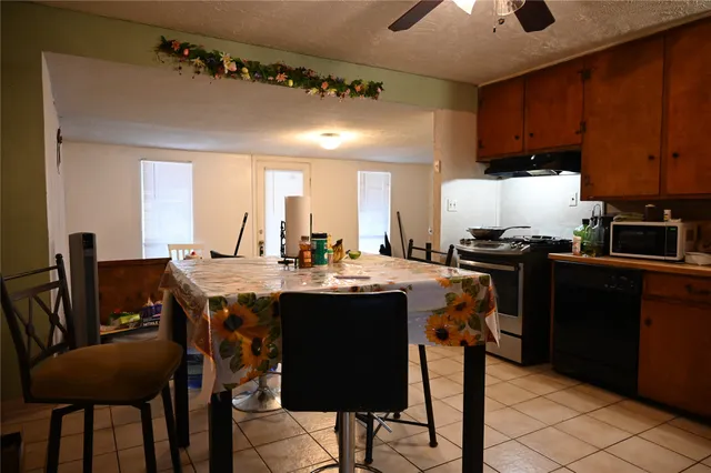 $130,000 | 302 Glenmore Drive, Pasadena, TX 77503