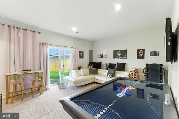 $3,200 | 406 Honeyberry Lane, Fredericksburg, VA 22405