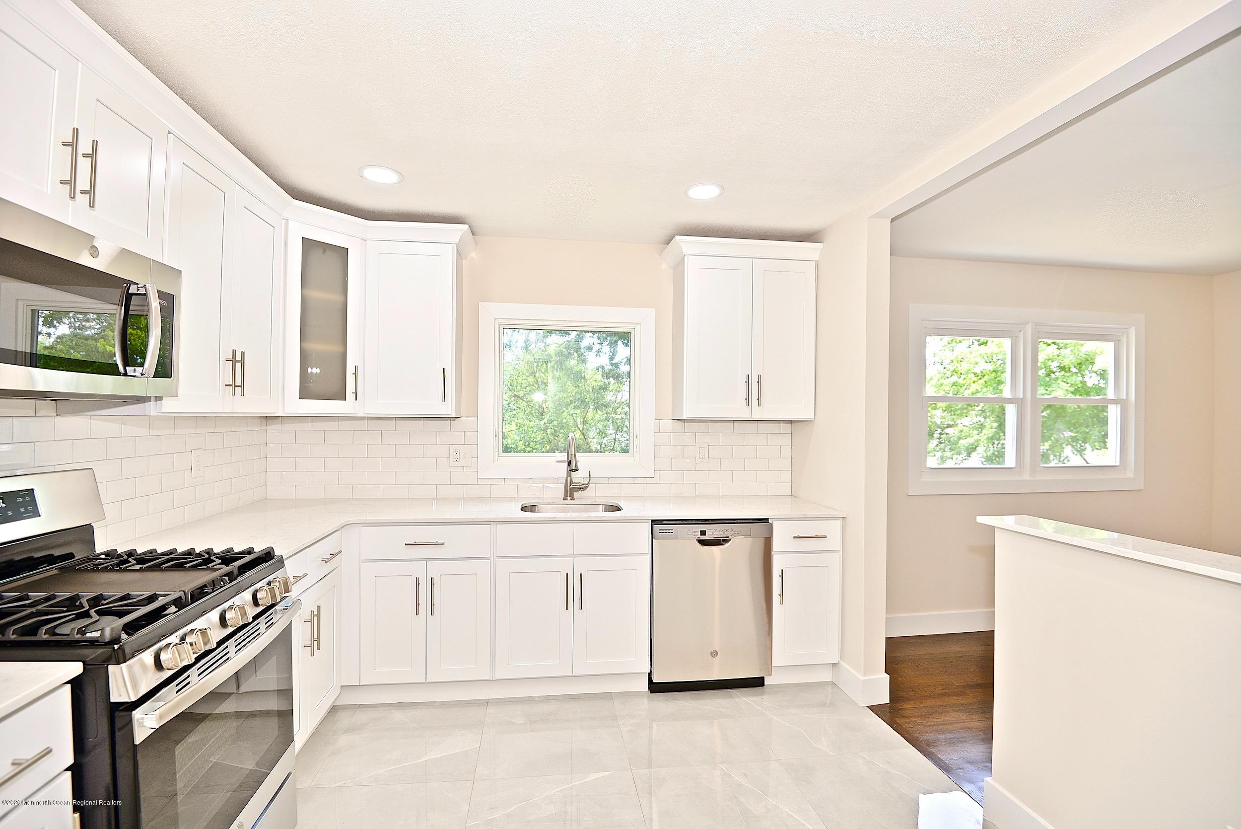 125 Queen Ann Road Brick, NJ 08723 - Photo 13 of 35 116a