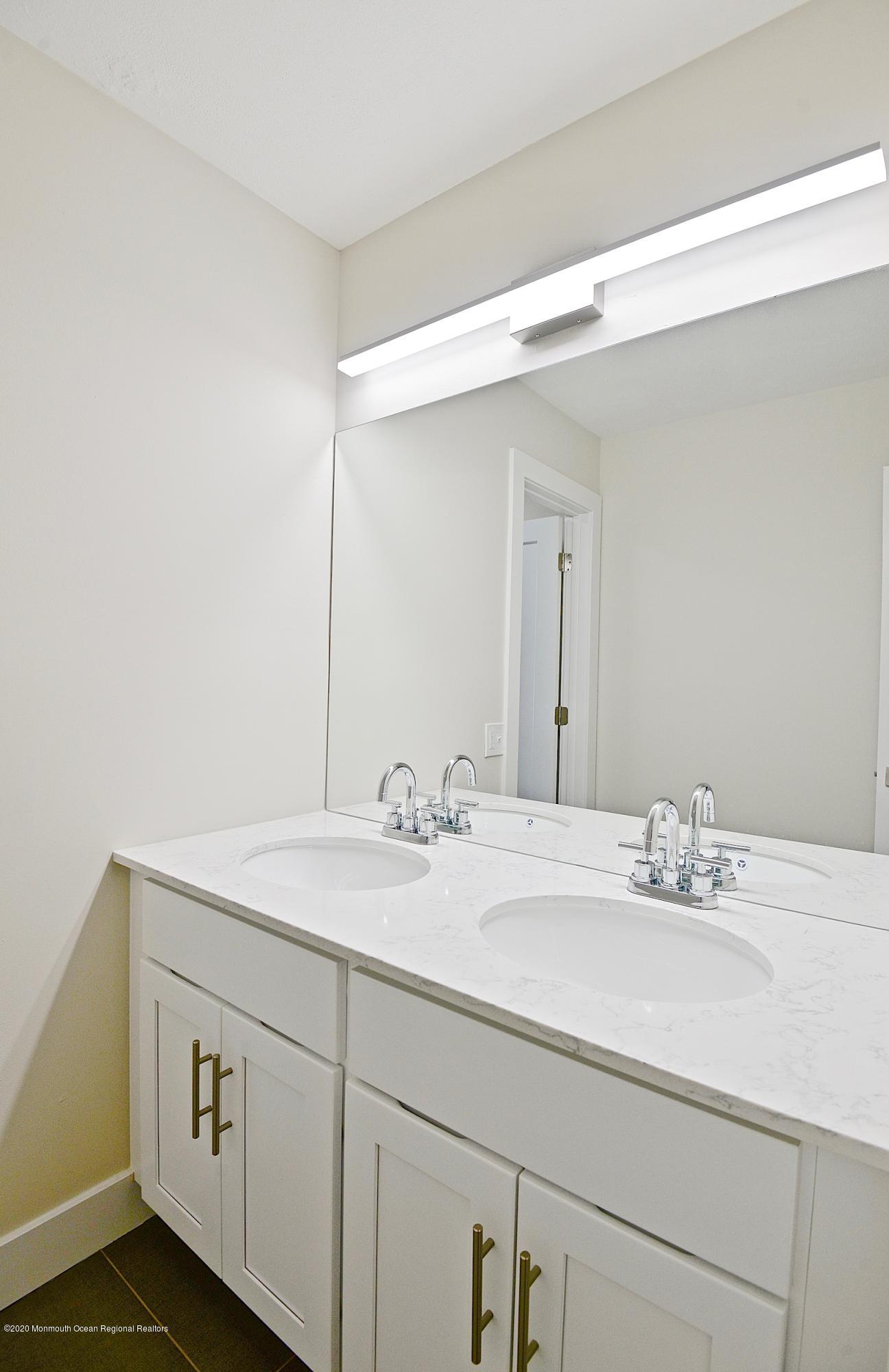 125 Queen Ann Road Brick, NJ 08723 - Photo 15 of 35 119a