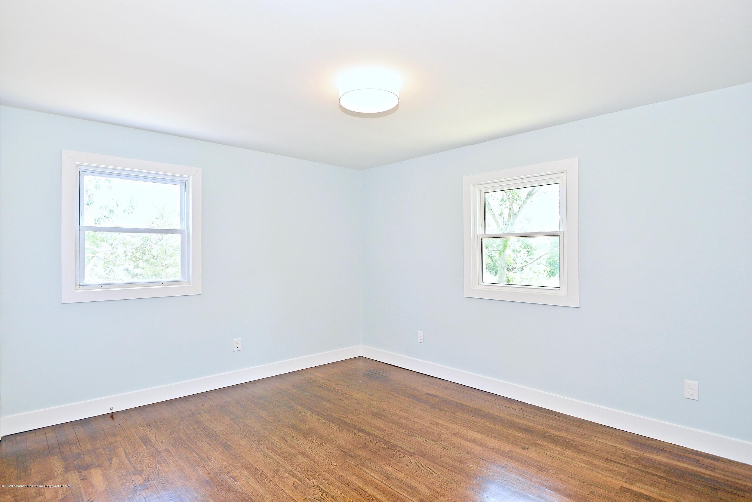 125 Queen Ann Road Brick, NJ 08723 - Photo 17 of 35 121a