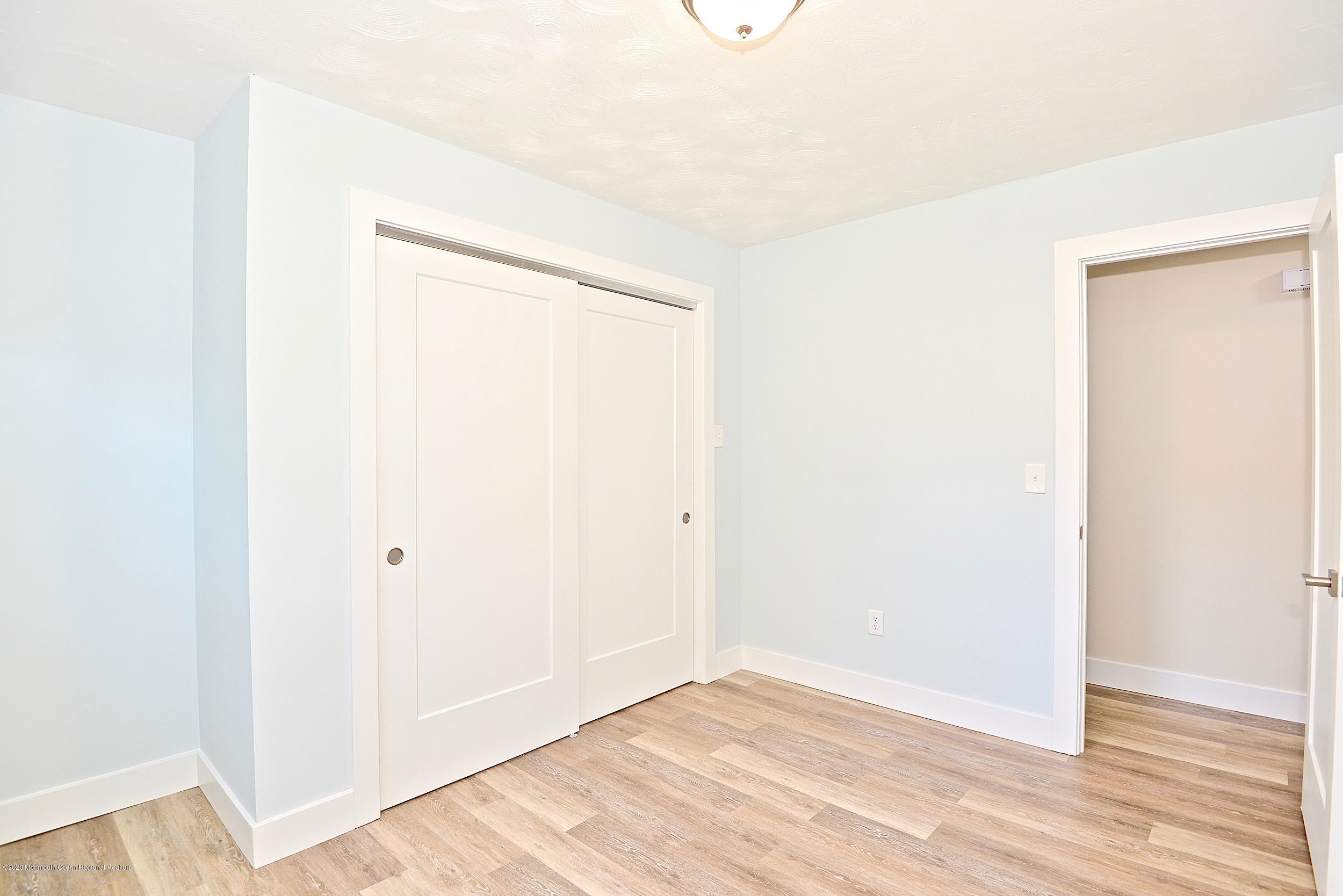 125 Queen Ann Road Brick, NJ 08723 - Photo 27 of 35 137a