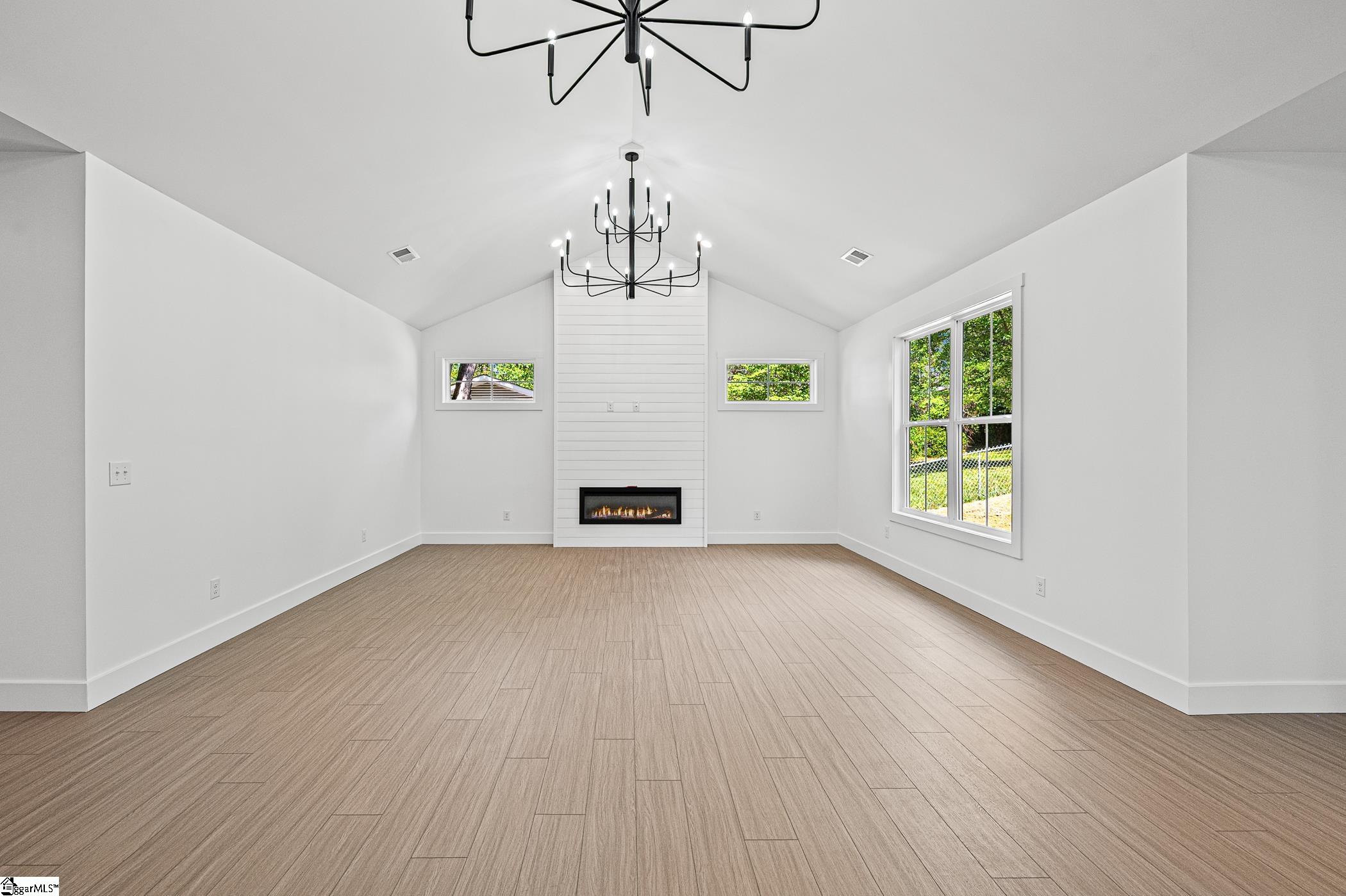 329 Wall Street Campobello, SC 29322 - Photo 13 of 30
