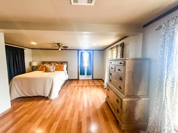$1,100,000 | 240 Peterson Farm Road, Kerrville, TX 78028