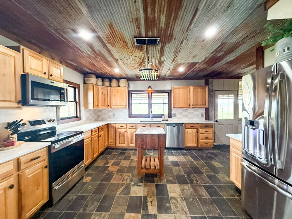 240 Peterson Farm Road Kerrville, TX 78028 - Photo 32 of 37