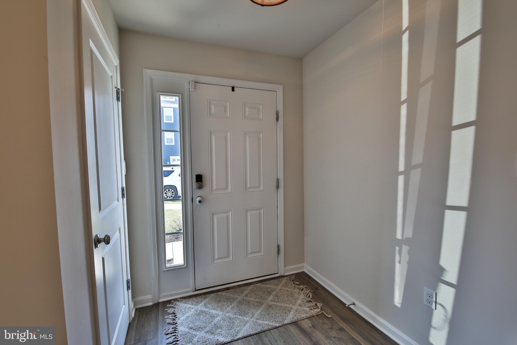 5059 Silver Oak Drive Rosedale, MD 21237 - Photo 4 of 43 a view of an empty room