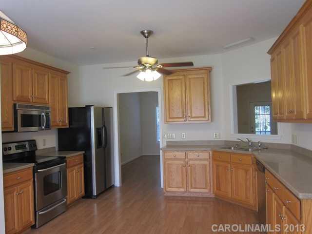 3101 Sunset Road Charlotte, NC 28216 - Photo 4 of 12 Gallery Image 4