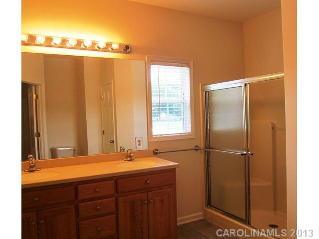 3101 Sunset Road Charlotte, NC 28216 - Photo 9 of 12 Gallery Image 9