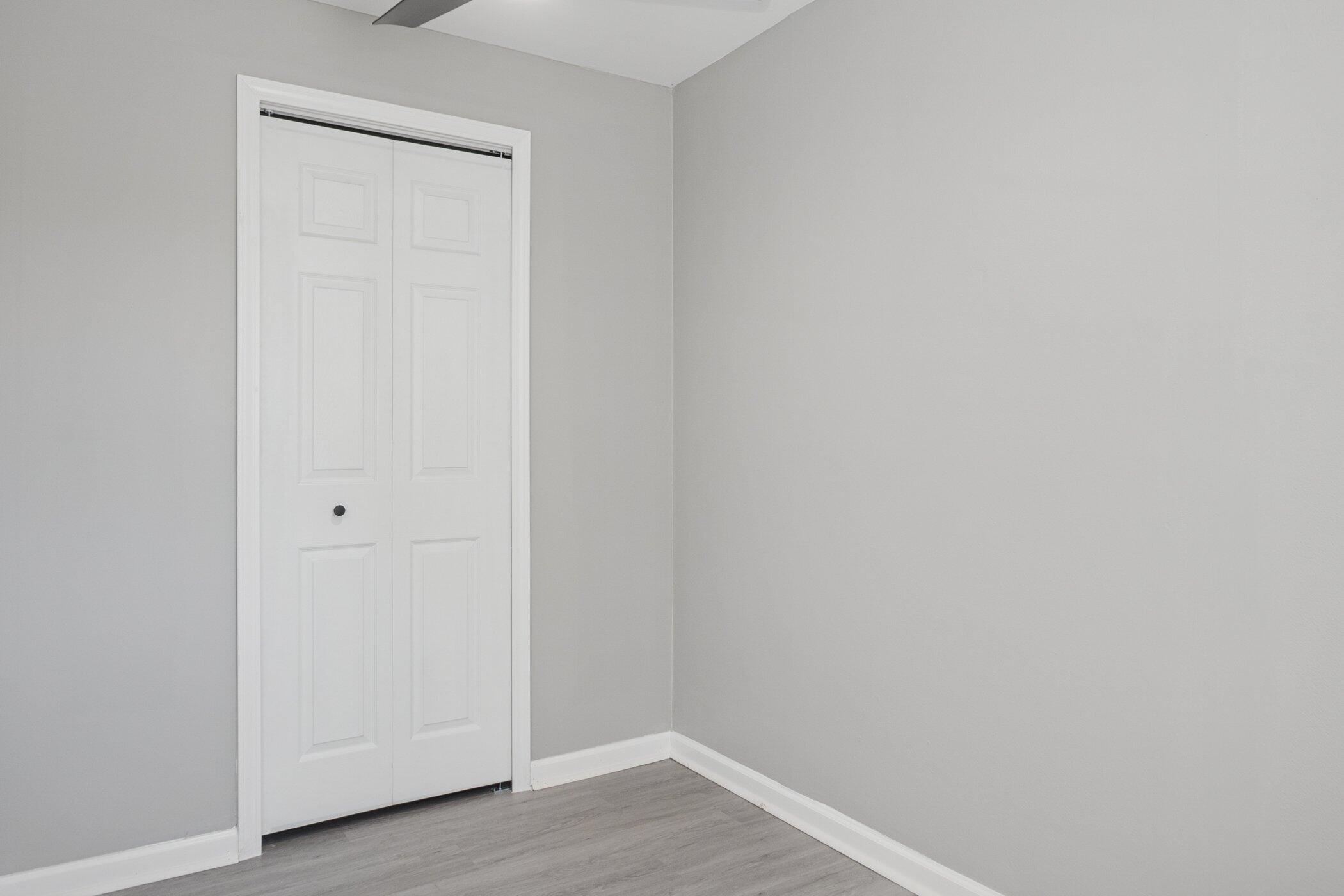 23730 Brest Taylor, MI 48180 - Photo 26 of 39 BrestFrontBR2