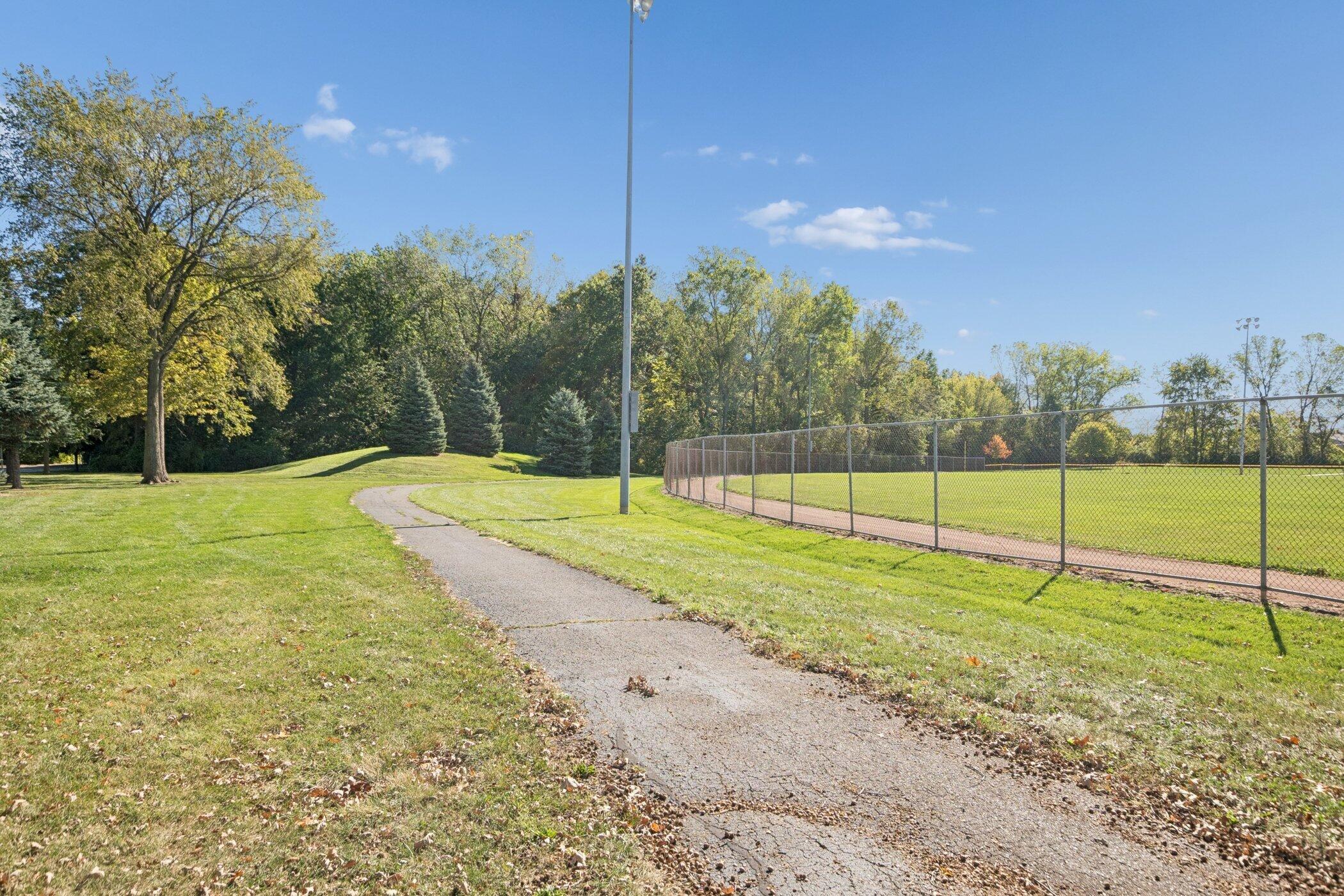 23730 Brest Taylor, MI 48180 - Photo 36 of 39 BrestPark2