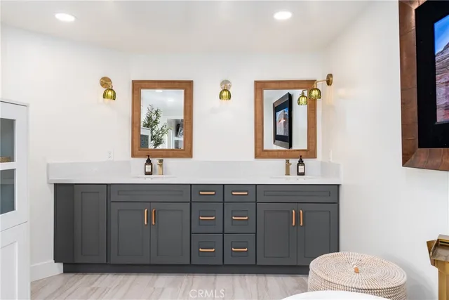 a very nice looking room with a rug