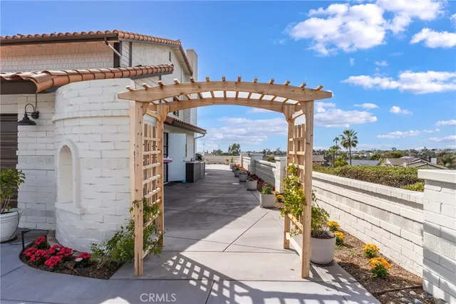 $2,499,000 | 523 Calle Baranda, San Clemente, CA 92673