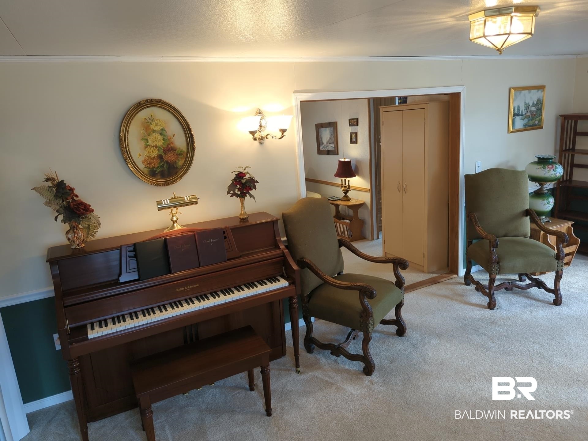 24711 Miflin Road, Unit D8 Elberta, AL 36530 - Photo 20 of 62 Living Room