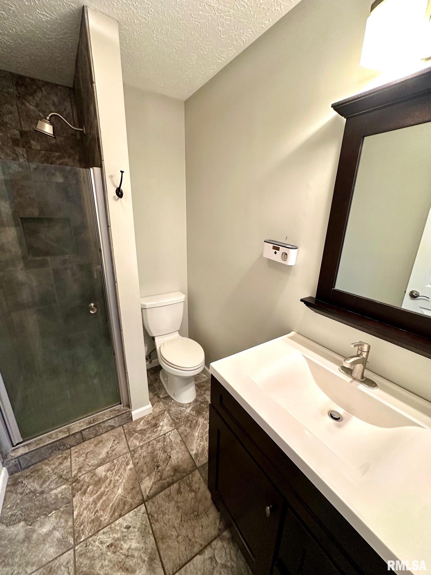 28 Jacobs Lane Jacksonville, IL 62650 - Photo 12 of 29