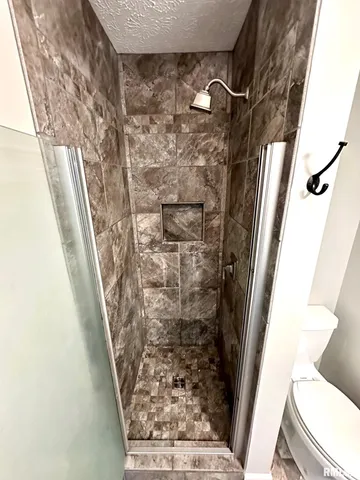 $229,900 | 28 Jacobs Lane, Jacksonville, IL 62650