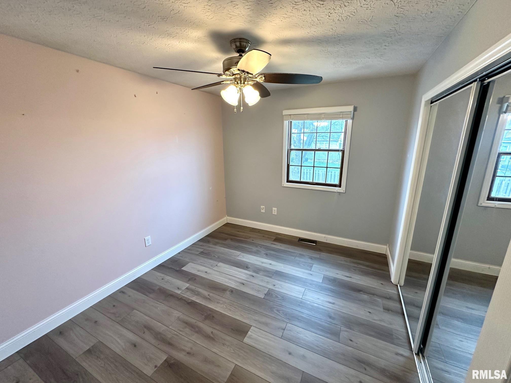 28 Jacobs Lane Jacksonville, IL 62650 - Photo 16 of 29