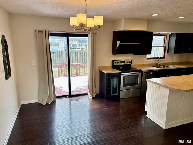 $229,900 | 28 Jacobs Lane, Jacksonville, IL 62650