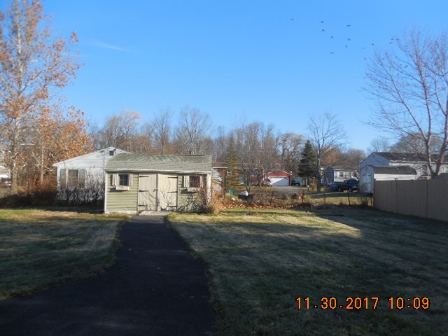 2 Laperle Avenue Exeter, NH 03833 - Photo 5 of 9 Gallery Image 5