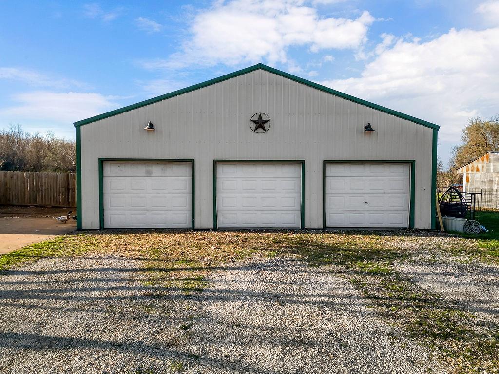 32809 Northeast Norton Road Garnett, KS 66032 - Photo 5 of 44